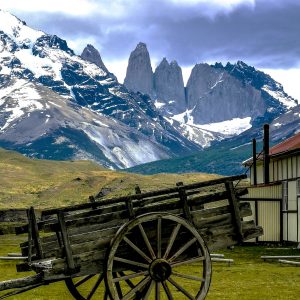 Full Day Torres del Paine & Cueva del Milodon desde Puerto Natales