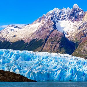 Traslado Privado desde Punta Arenas a Navegación a Glaciar Grey     (1 a 3 Pax)